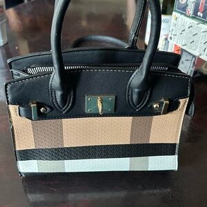 Hand bag /cross body bag
